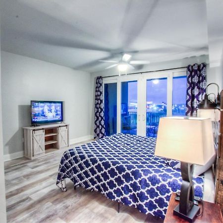 Brand New!Laketown Wharf 334! Beautiful 3 Bd, Great Amenities, And Great Location 파나마 시티 외부 사진